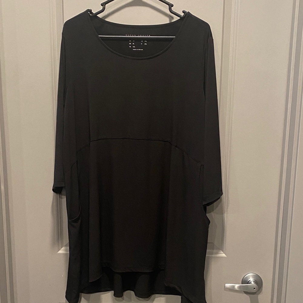 Susan Graver Top 1X Black Liquid Knit Tunic Pockets